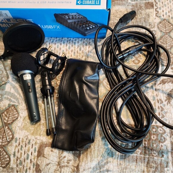 Alesis Multi Mix Pod Cast Set - Picture 2 of 7